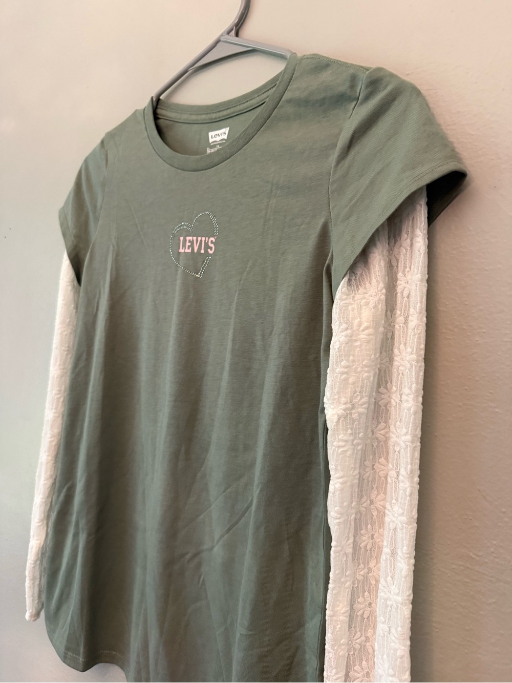 Levi's Girls’ olive green tee with lace-look long sleeves - Picture 3 of 6